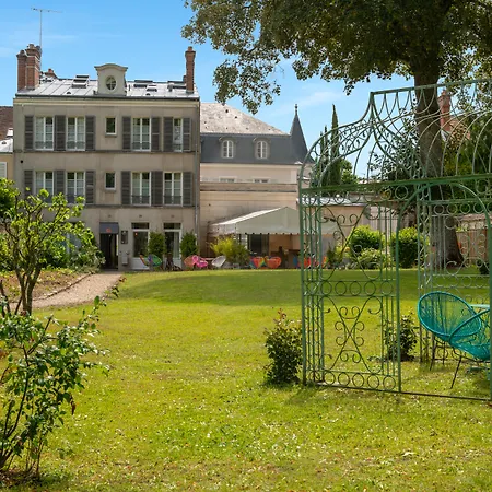 The Originals Boutique, Victoria,