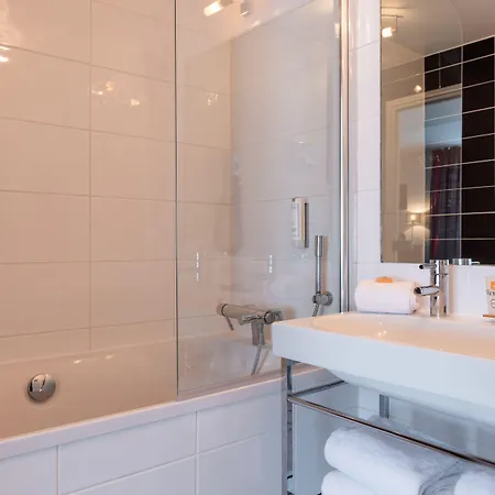 The Originals Boutique, Victoria,