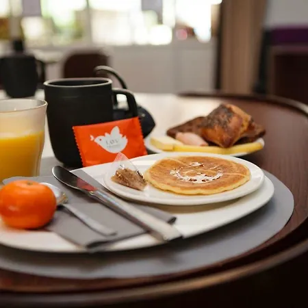 Szálloda The Originals Boutique, Victoria, Fontainebleau