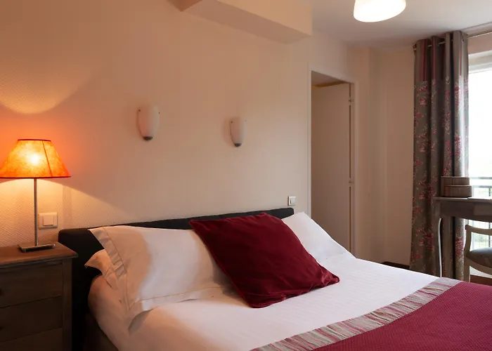 Hotel The Originals Boutique, Victoria, 3*