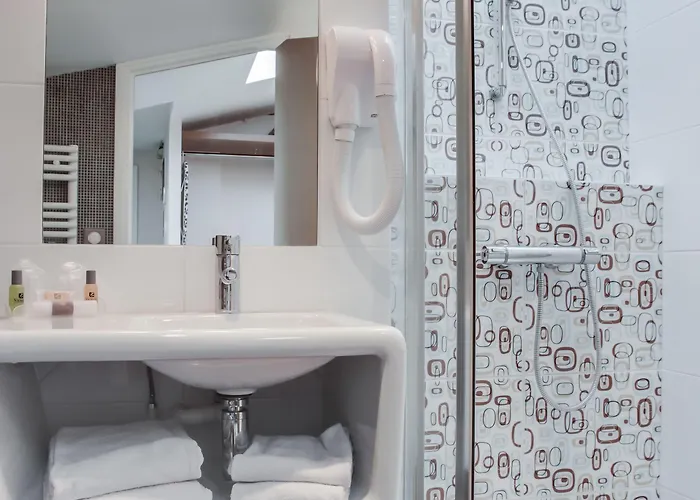 The Originals Boutique, Victoria,