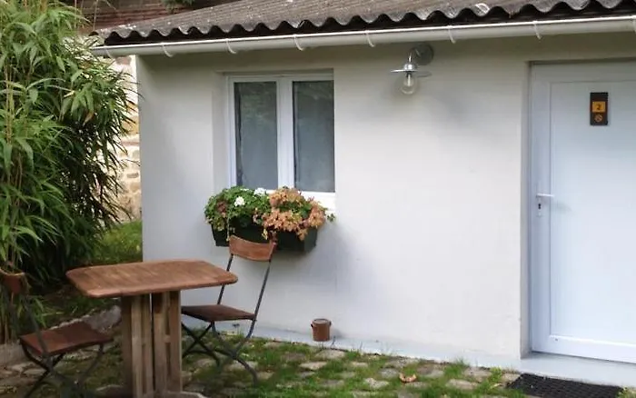 The Originals Boutique, Victoria, 3*