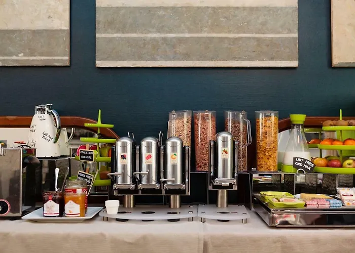 Hotel The Originals Boutique, Victoria, 3*