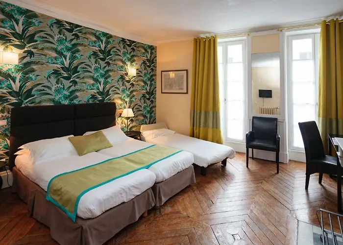 Hotel The Originals Boutique, Victoria,