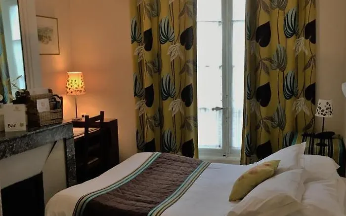 The Originals Boutique, Victoria, 3*